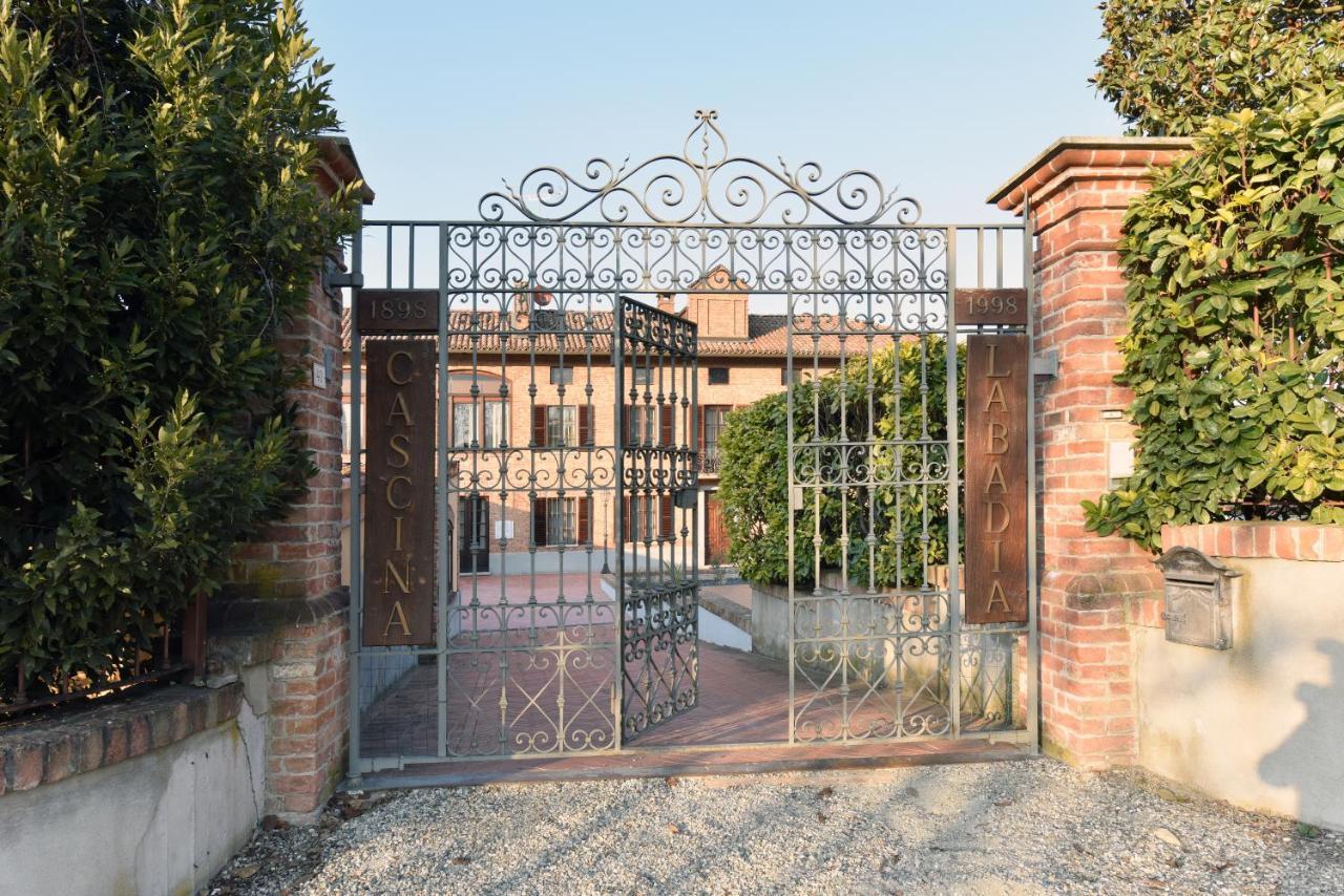 Cascina La Badia Bed & Breakfast Montegrosso d'Asti Bagian luar foto