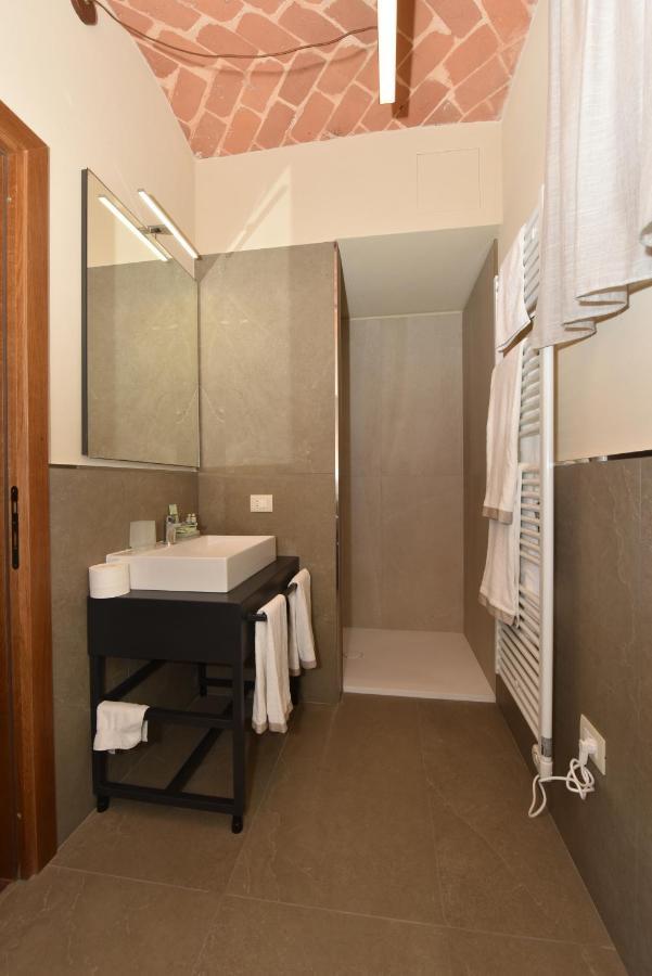 Cascina La Badia Bed & Breakfast Montegrosso d'Asti Bagian luar foto