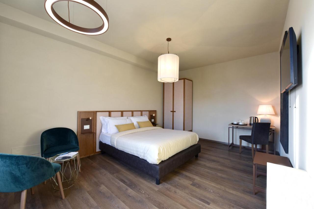 Cascina La Badia Bed & Breakfast Montegrosso d'Asti Bagian luar foto