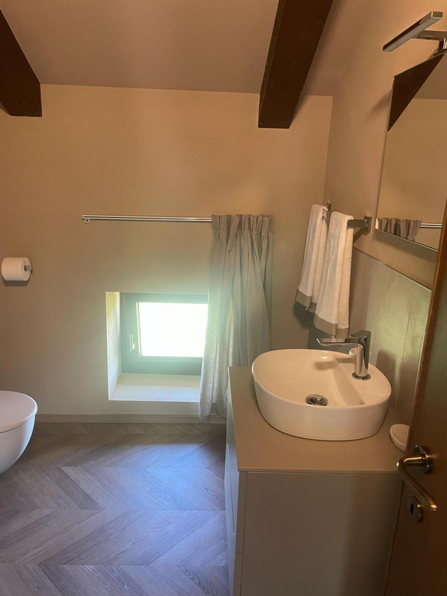 Cascina La Badia Bed & Breakfast Montegrosso d'Asti Bagian luar foto