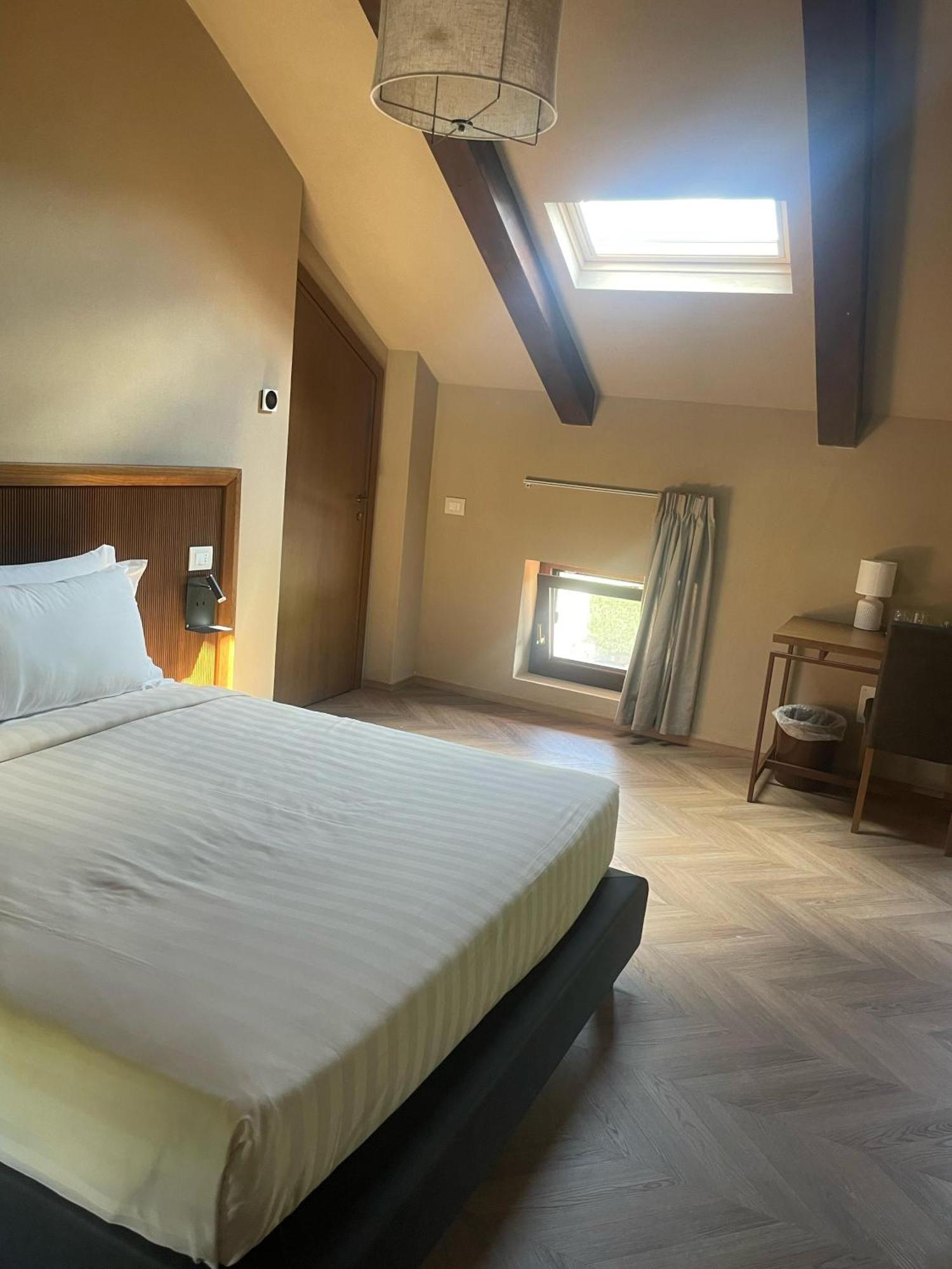 Cascina La Badia Bed & Breakfast Montegrosso d'Asti Bagian luar foto
